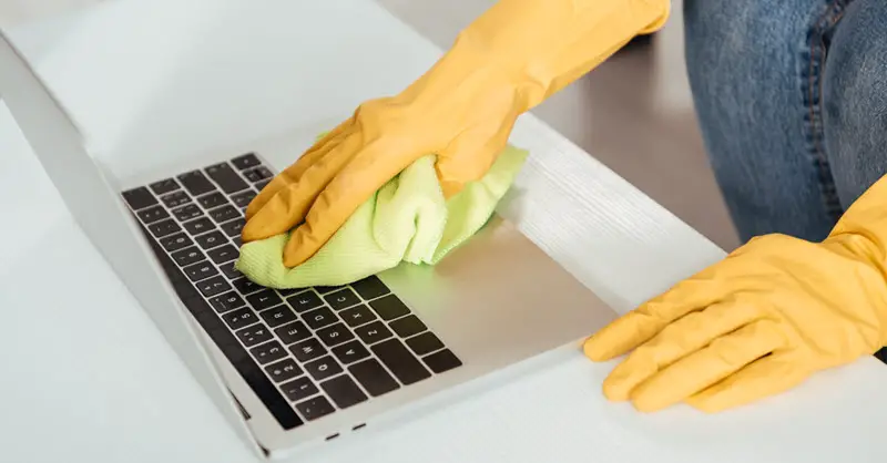 How To Clean A Greasy Keyboard
